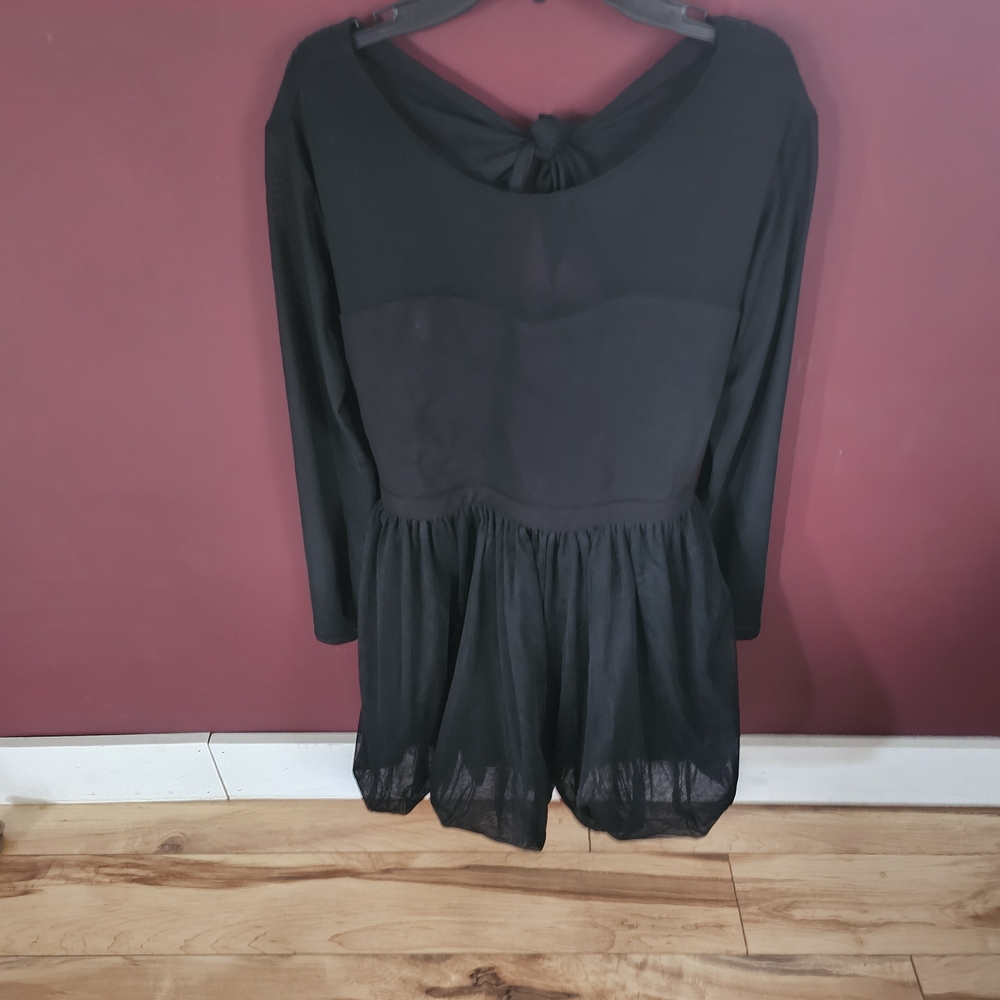 Elegant Black Backless Dress